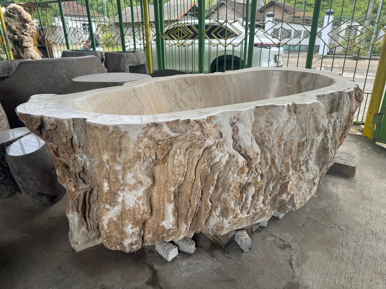 Premium Luxury Bathtub